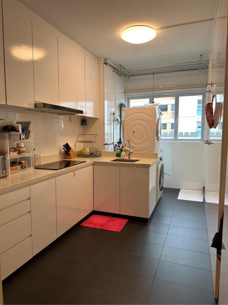 260 Bukit Batok East Avenue 4 HDB Apartment For Sale, $470,000, 2 Bed 2 Bath 785 sqft $599.00 psf