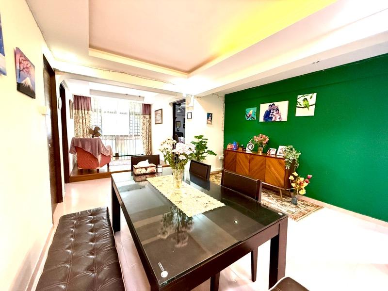 HDB Apartment for Sale: Geylang, D14, 380050