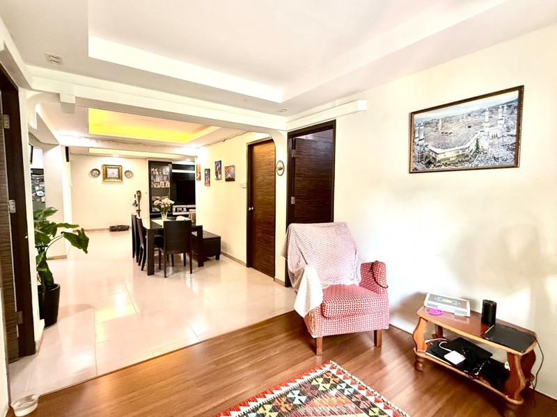 HDB Apartment for Sale: Geylang, D14, 380050