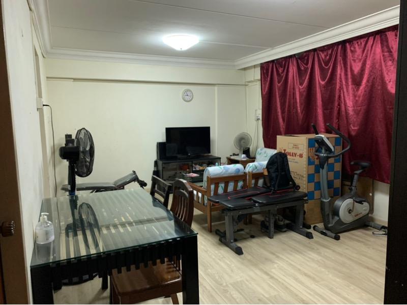 Prop-GPT: HDB Apartment: D18  126 Simei Street 1