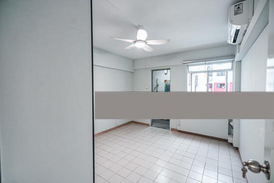 HDB Apartment for Sale: Yishun, D27, 760278