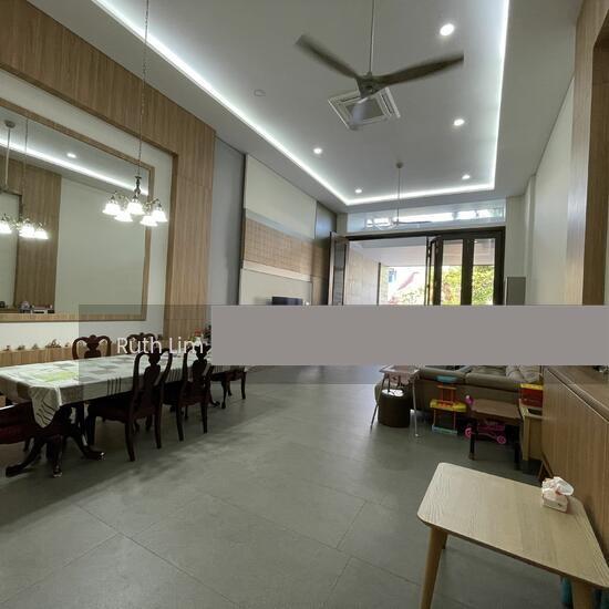Prop-GPT: Terrace: D20  Sembawang Hills Estate