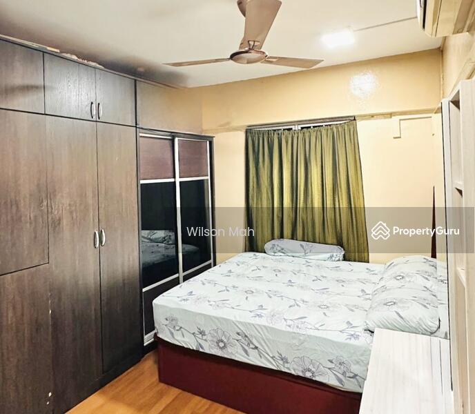 613 Hougang Avenue 8