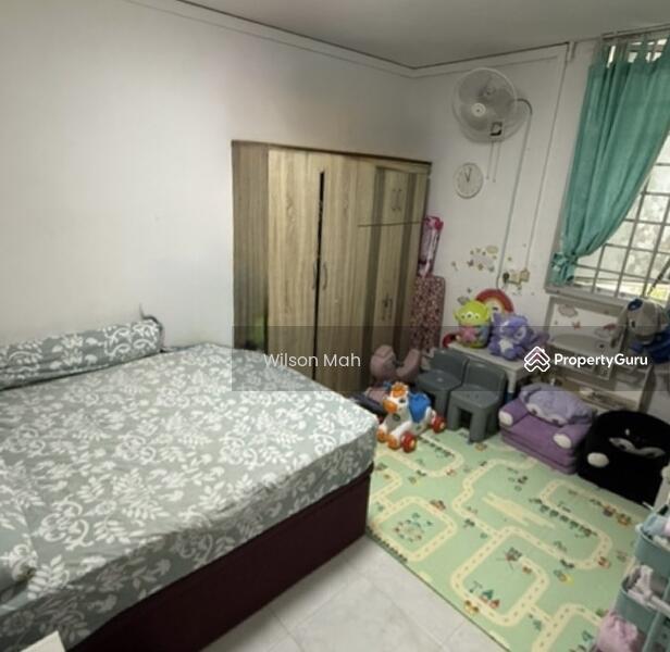 613 Hougang Avenue 8