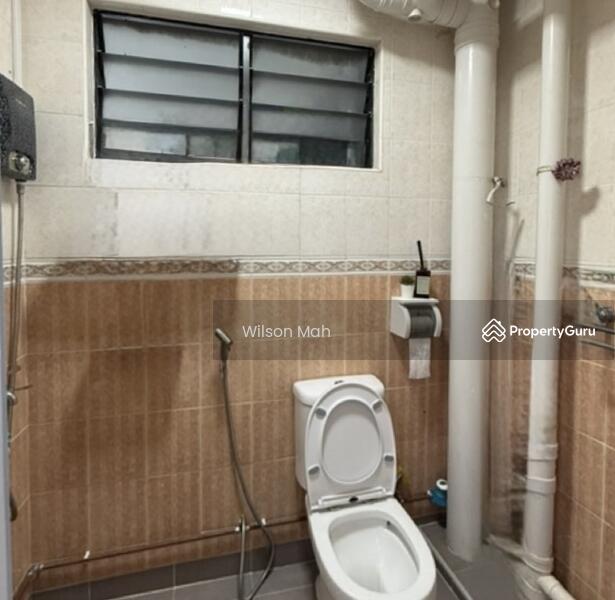 613 Hougang Avenue 8