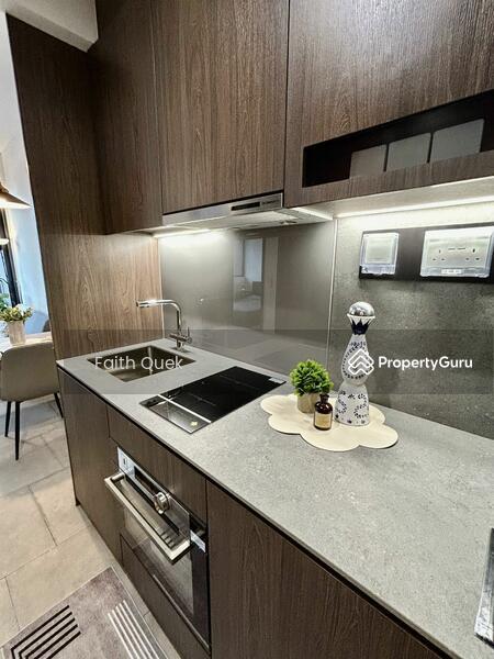 Condominium for Sale: D07, 188105