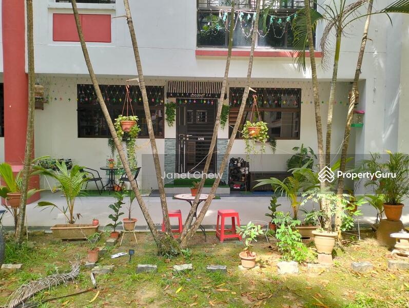 Prop-GPT: HDB Flat: D19  186C Rivervale Drive