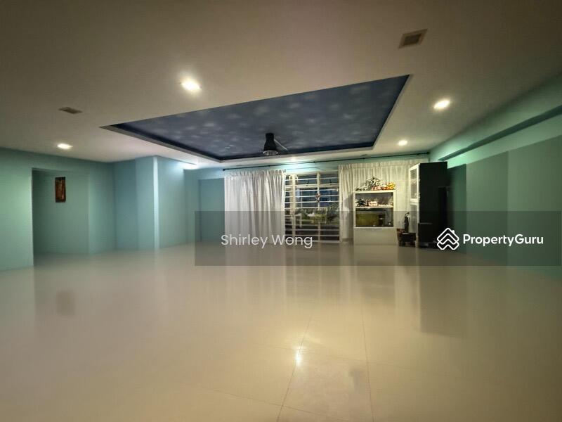 Prop-GPT: HDB Flat: D27  466A Spring Lodge