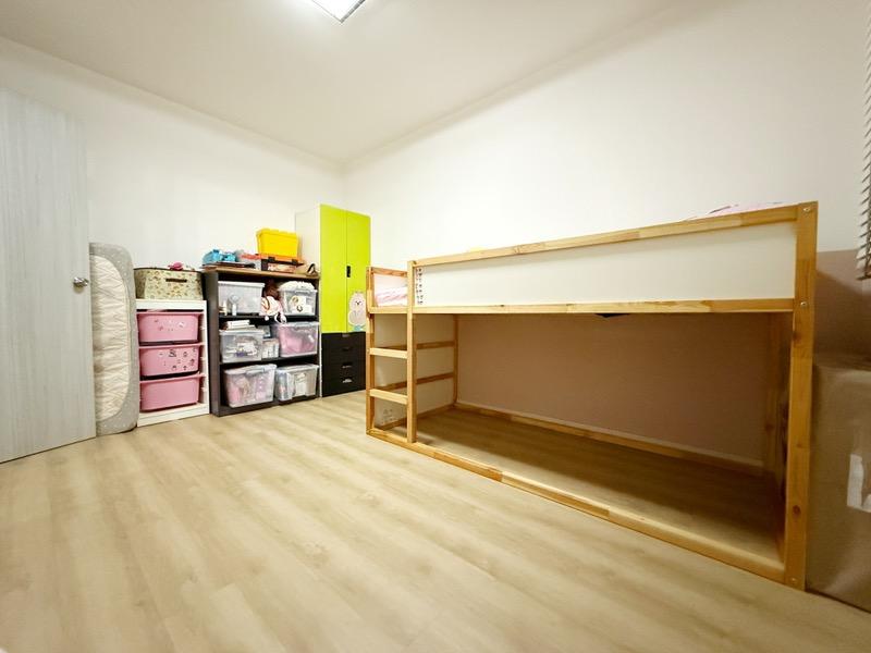 416 Bukit Batok West Avenue 4 HDB Apartment For Sale, $445,000, 2 Bed 2 Bath 785 sqft $567.00 psf