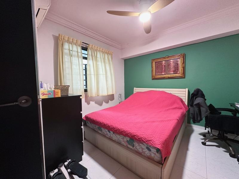 HDB Apartment for Sale: D27, 750484
