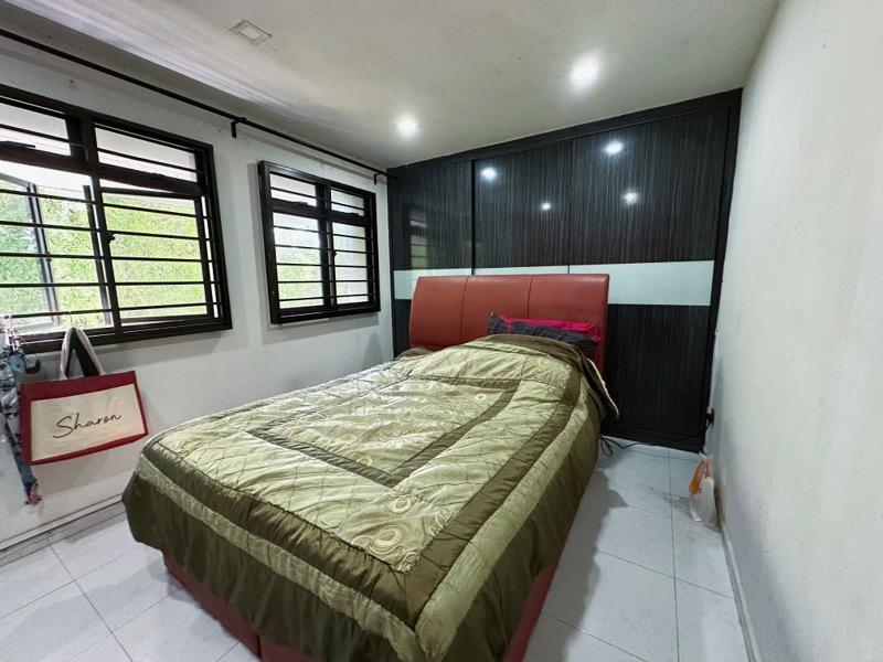 HDB Apartment for Sale: D27, 750484