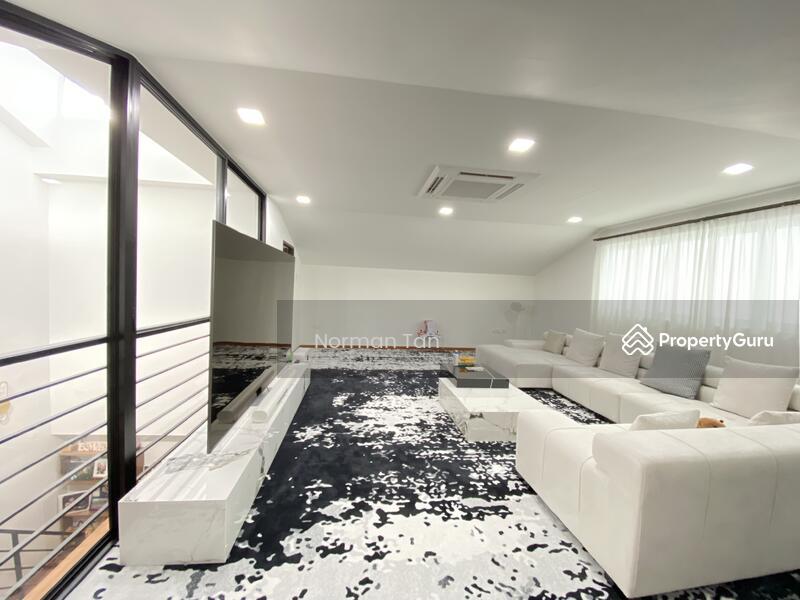 Semi-Detached for Sale: D28, 807000