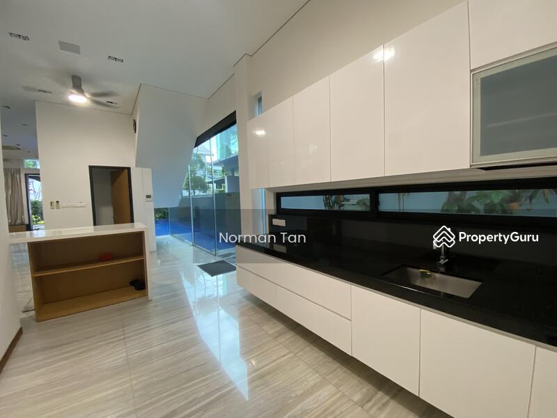 Brighton Ave 82223344