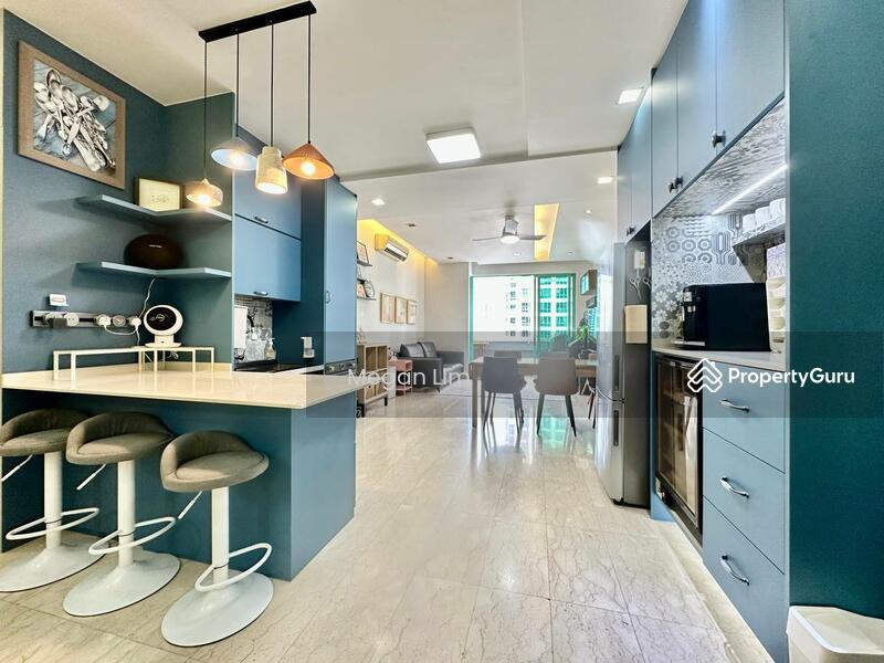 Prop-GPT: Condominium: D23  Hazel Park Condo