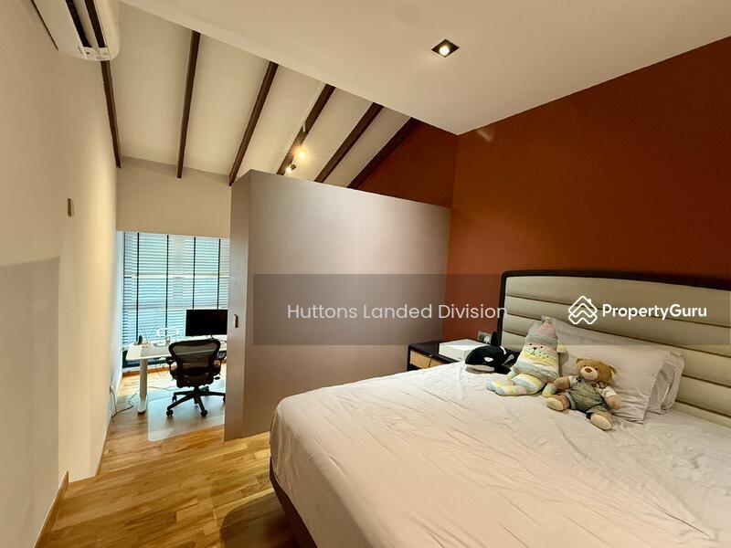 Luxurious Renovated 2.5 Sty Terrace within 1km Tao Nan