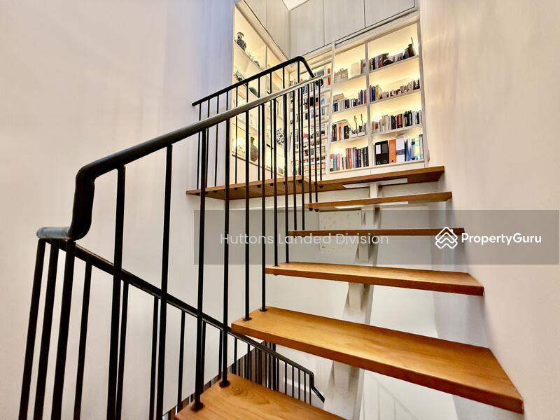 Luxurious Renovated 2.5 Sty Terrace within 1km Tao Nan