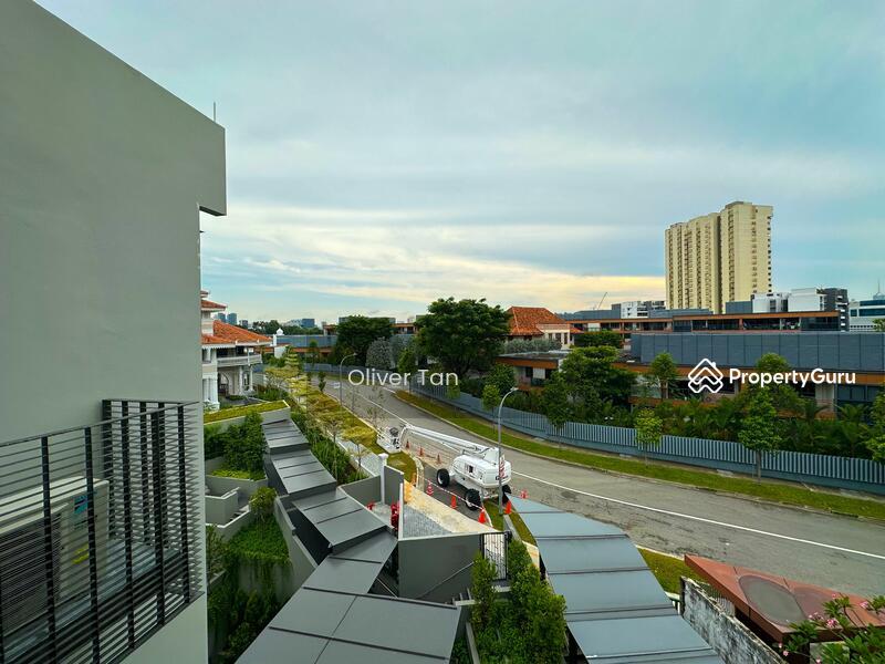 Haus On Handy: D09 Cairnhill Condominium | Prop-GPT the AI-Powered Property Guru