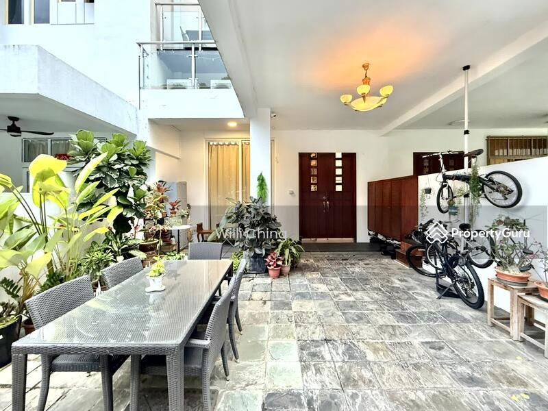 Affordable Renovated 3 Storey 5+1 Room Terrace @ Kovan