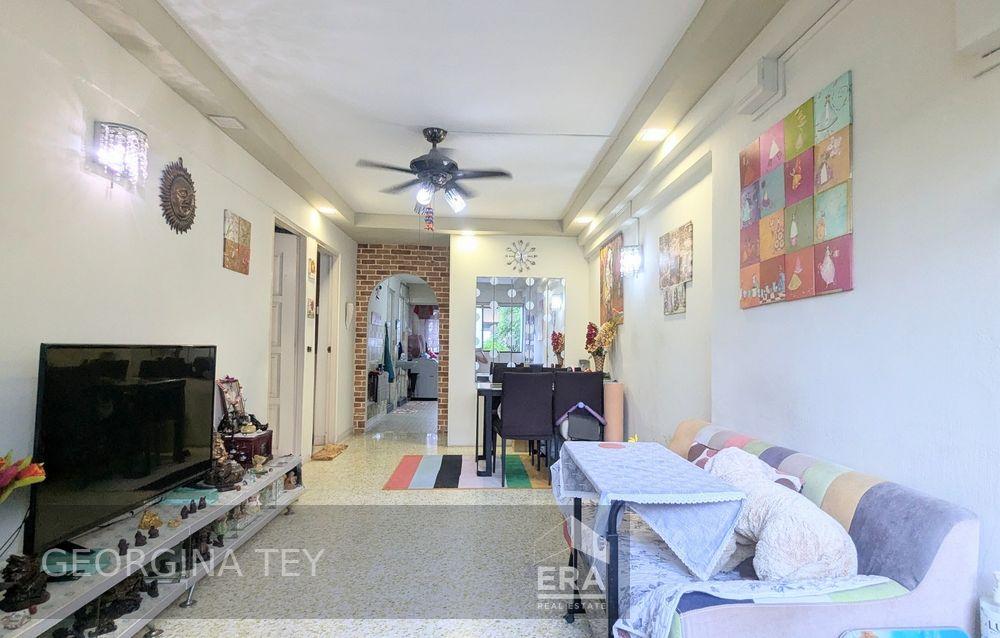 HDB - 2 room for Sale: Lorong Lew Lian, D19, 531001