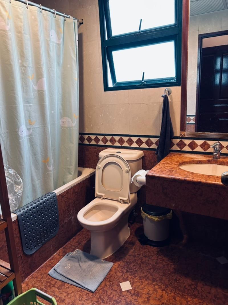 Hillview Green Condominium For Sale, $2,300,000, 3 Bed 3 Bath 1,281 sqft $1,795.00 psf