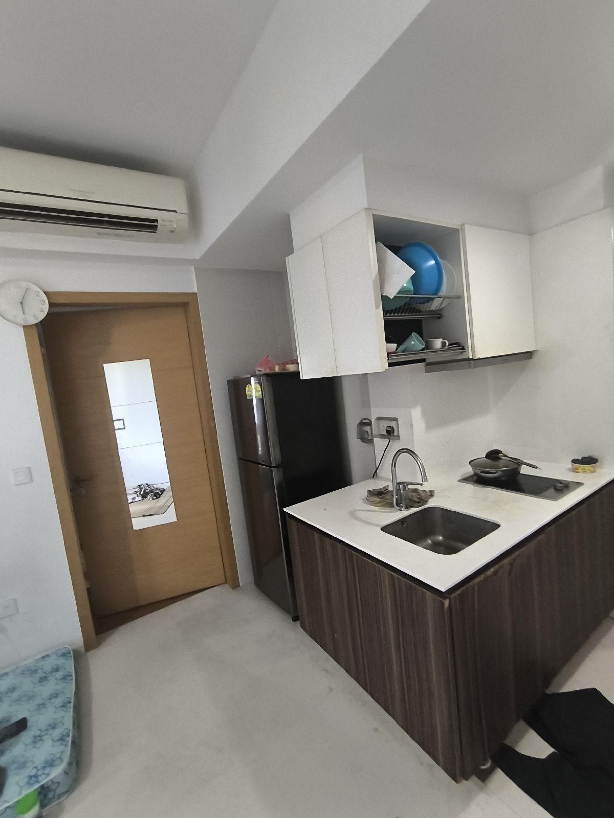 Vacanza @ East Condominium For Sale, $799,000, 1 Bed 1 Bath 484 sqft $1,651.00 psf