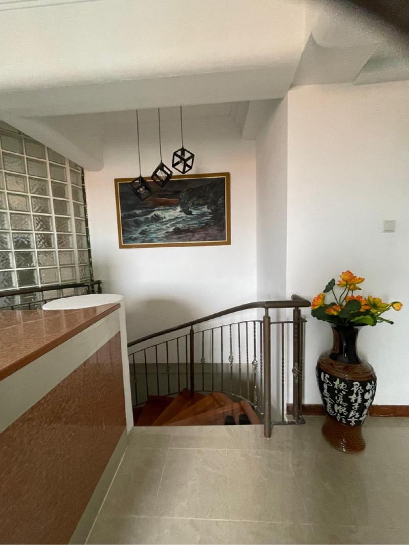 Bougainvilla Apartments Apartment For Sale, $2,750,000, 4 Bed 3 Bath 1,733 sqft $1,587.00 psf