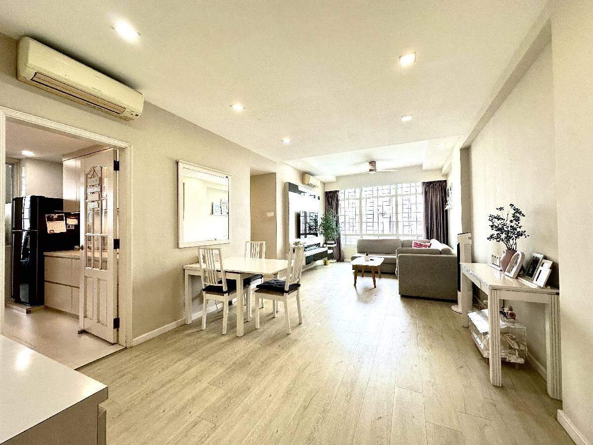 Prop-GPT: Condominium: D23 Choa Chu Kang NORTHVALE