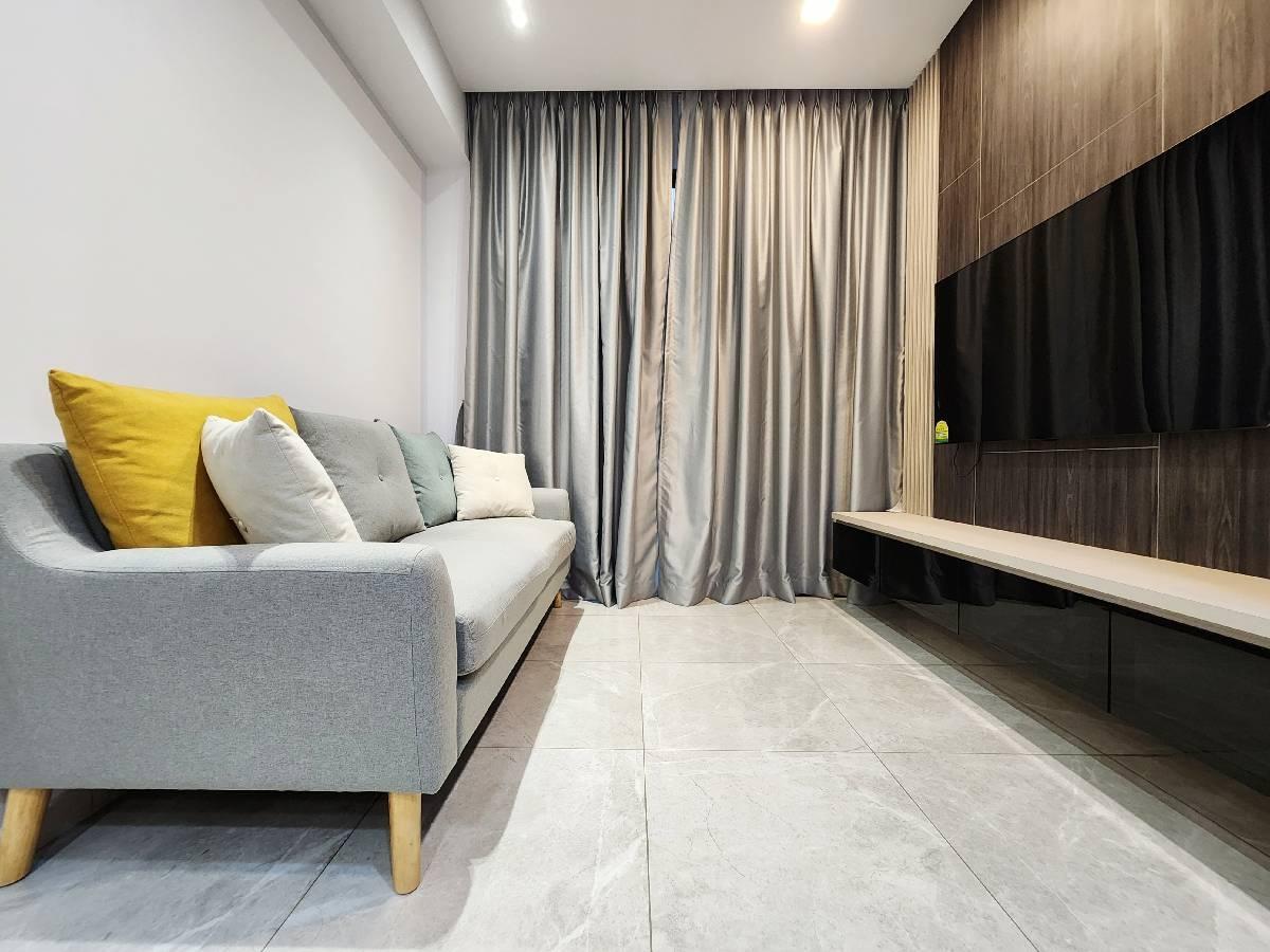 Stirling Residences Condominium For Sale, $1,799,999, 3 Bed 2 Bath 764 sqft $2,356.00 psf