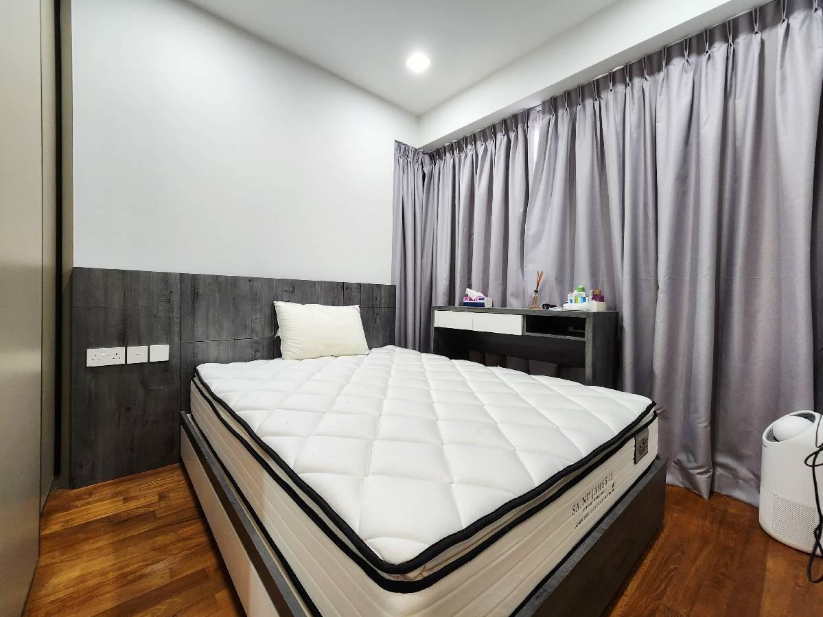 Stirling Residences Condominium For Sale, $1,799,999, 3 Bed 2 Bath 764 sqft $2,356.00 psf