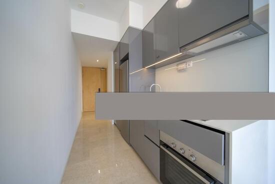 The Tre Ver Condominium For Sale, $899,999, 1 Bed 1 Bath 495 sqft $1,818.00 psf