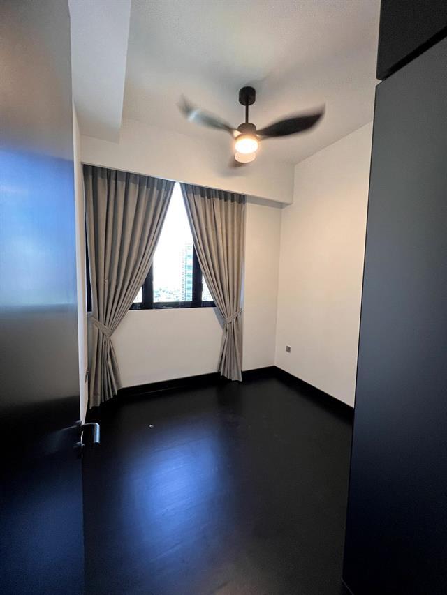 Condominium for Sale: D09, 237963
