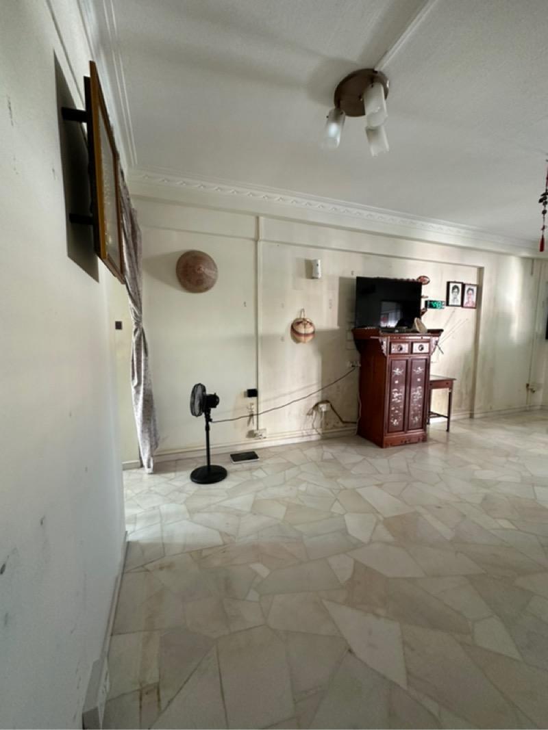 203 Tampines Street 21 HDB Apartment For Sale, $470,000, 2 Bed 2 Bath 850 sqft $553.00 psf