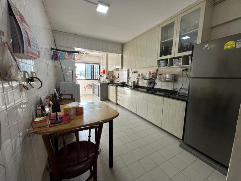 203 Tampines Street 21 HDB Apartment For Sale, $470,000, 2 Bed 2 Bath 850 sqft $553.00 psf