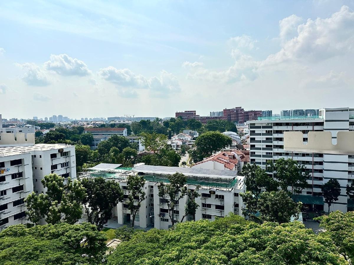 HOUGANG AVENUE 1 HDB Apartment For Sale, $488,000, 2 Bed 2 Bath 721 sqft $677.00 psf