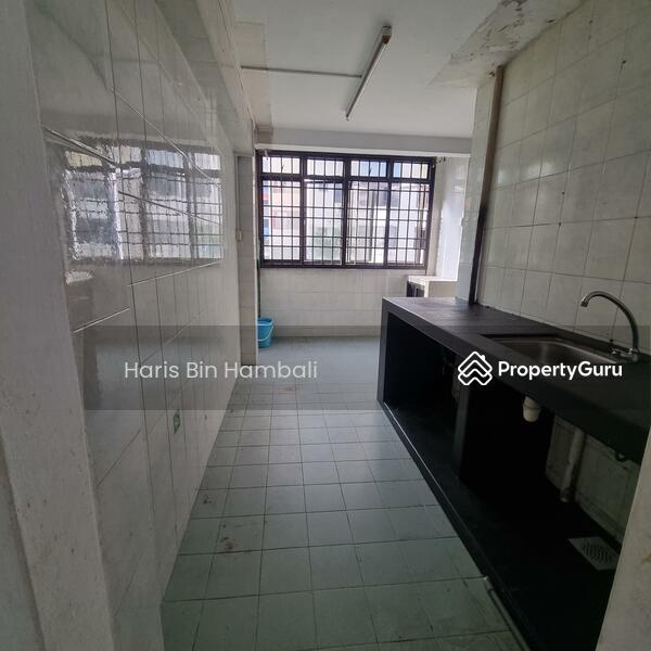 HDB Flat for Sale: D13, 370058