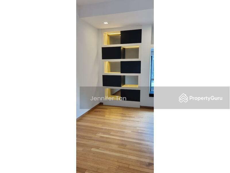 Condominium for Sale: D09, 238590