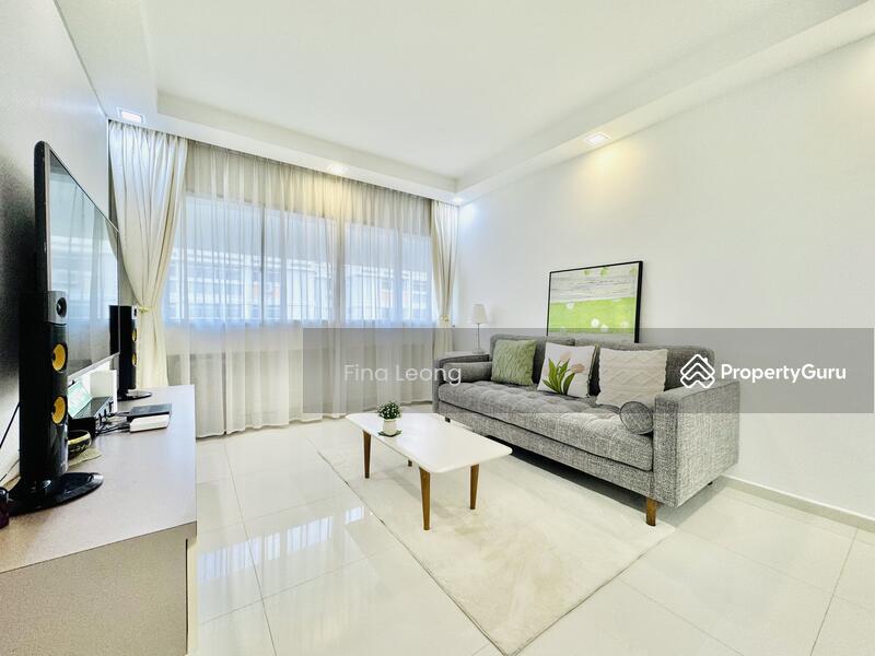 Prop-GPT: HDB Flat: D22 Boon Lay 851 Jurong West Street 81