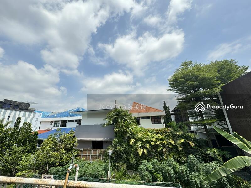 Bungalow for Sale: D15, 439717