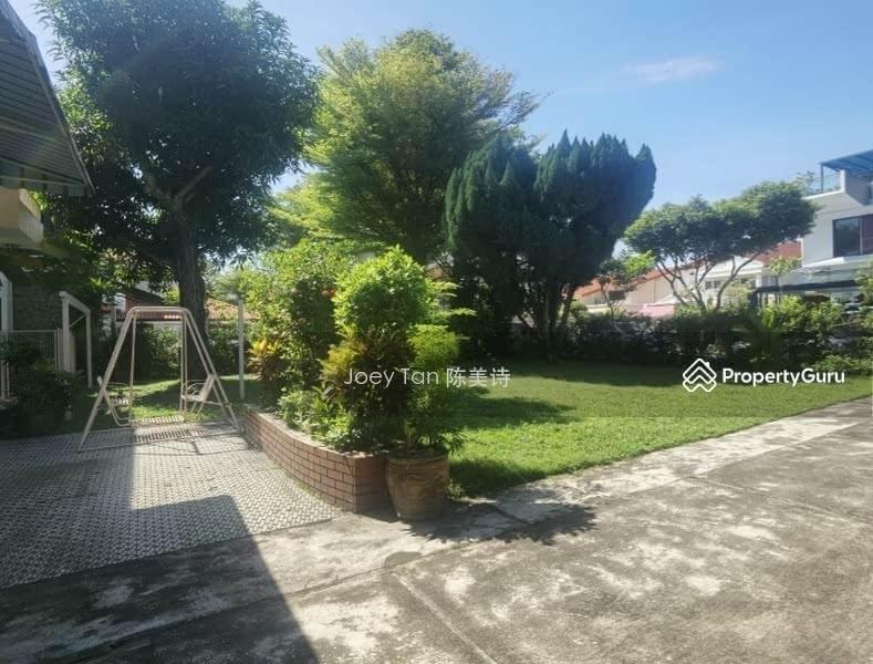 Bungalow for Sale: D15, 439717