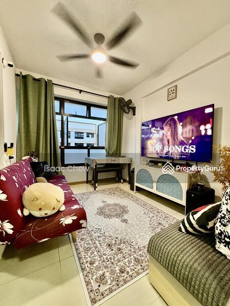 Prop-GPT: HDB Flat: D28 Seletar 457B Sengkang West Road