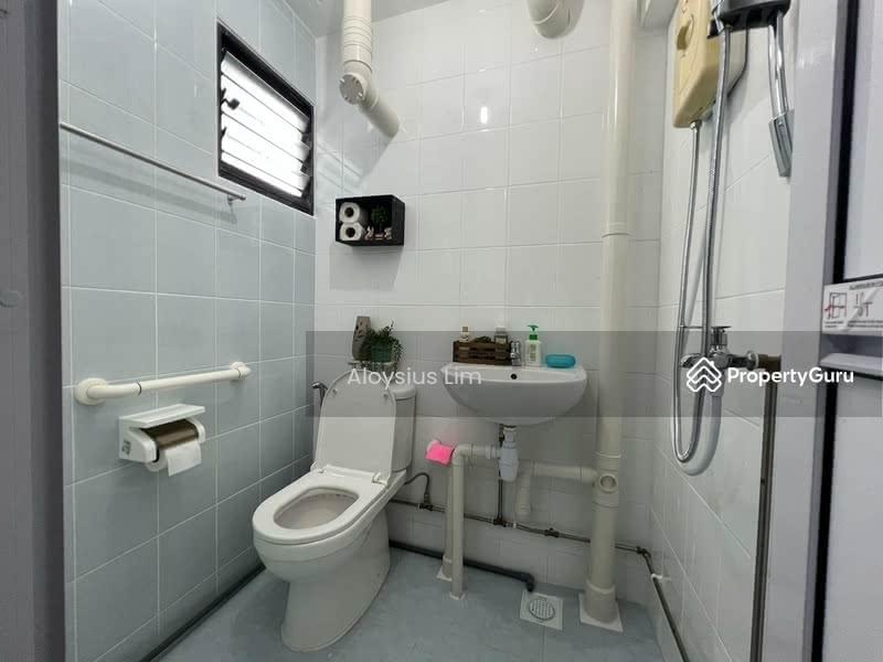 HDB Flat for Sale: D16, 460539