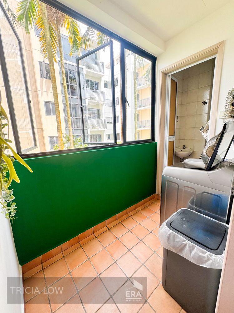 Rare Spacious Breezy Exclusive Patio Corner Unit