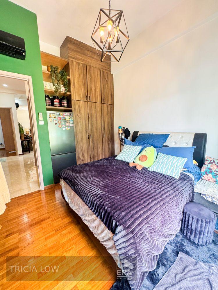 Rare Spacious Breezy Exclusive Patio Corner Unit