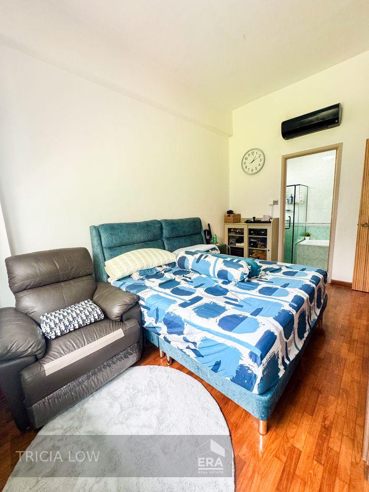 Rare Spacious Breezy Exclusive Patio Corner Unit