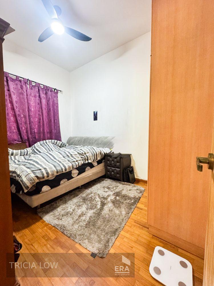 Rare Spacious Breezy Exclusive Patio Corner Unit