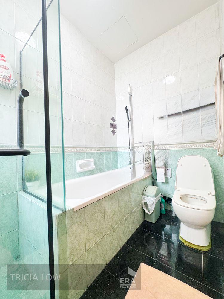 Rare Spacious Breezy Exclusive Patio Corner Unit