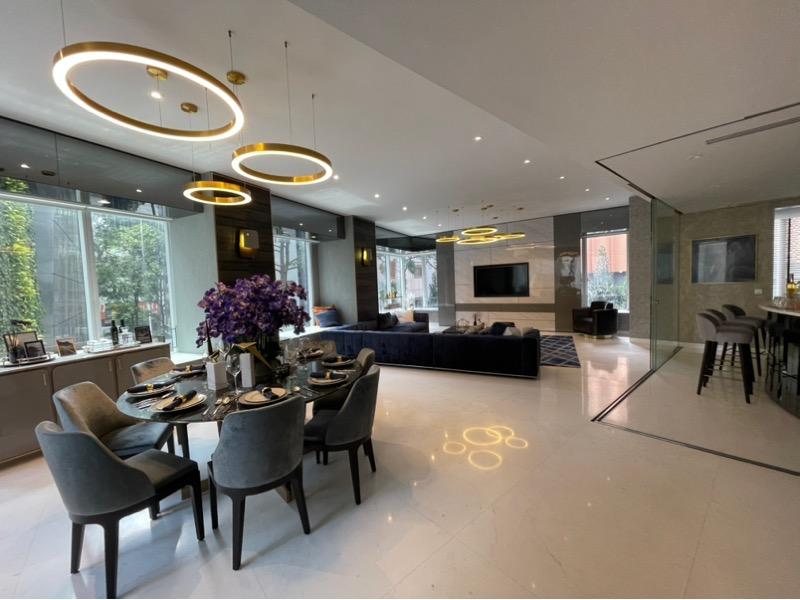 Prop-GPT: Apartment: D10  St. Regis Residences Singapore