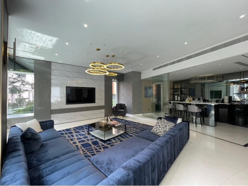 St. Regis Residences Singapore Apartment For Sale, $7,135,9995 Bath 2,594 sqft $2,751.00 psf