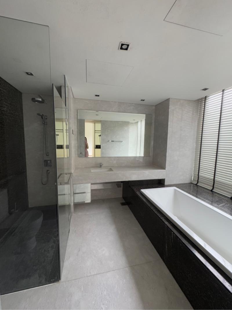 St. Regis Residences Singapore Apartment For Sale, $6,055,9994 Bath 2,155 sqft $2,810.00 psf