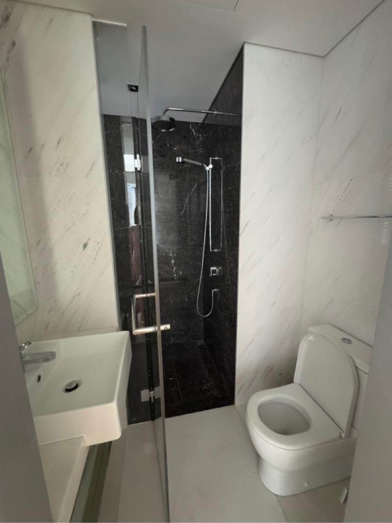 St. Regis Residences Singapore Apartment For Sale, $6,055,9994 Bath 2,155 sqft $2,810.00 psf